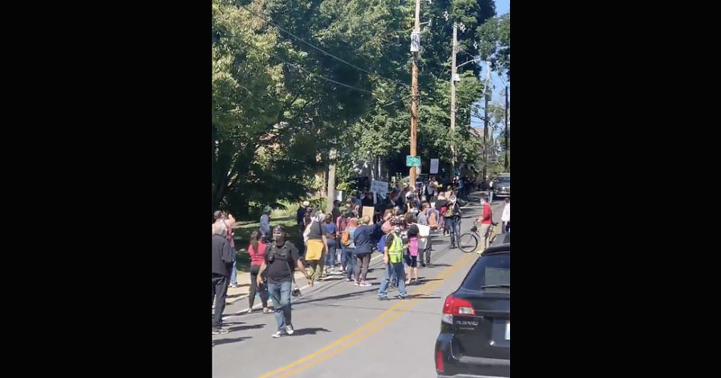 Furious Democrats Surround Mitch McConnell’s Home, Post Address Online Following RBG’s Death