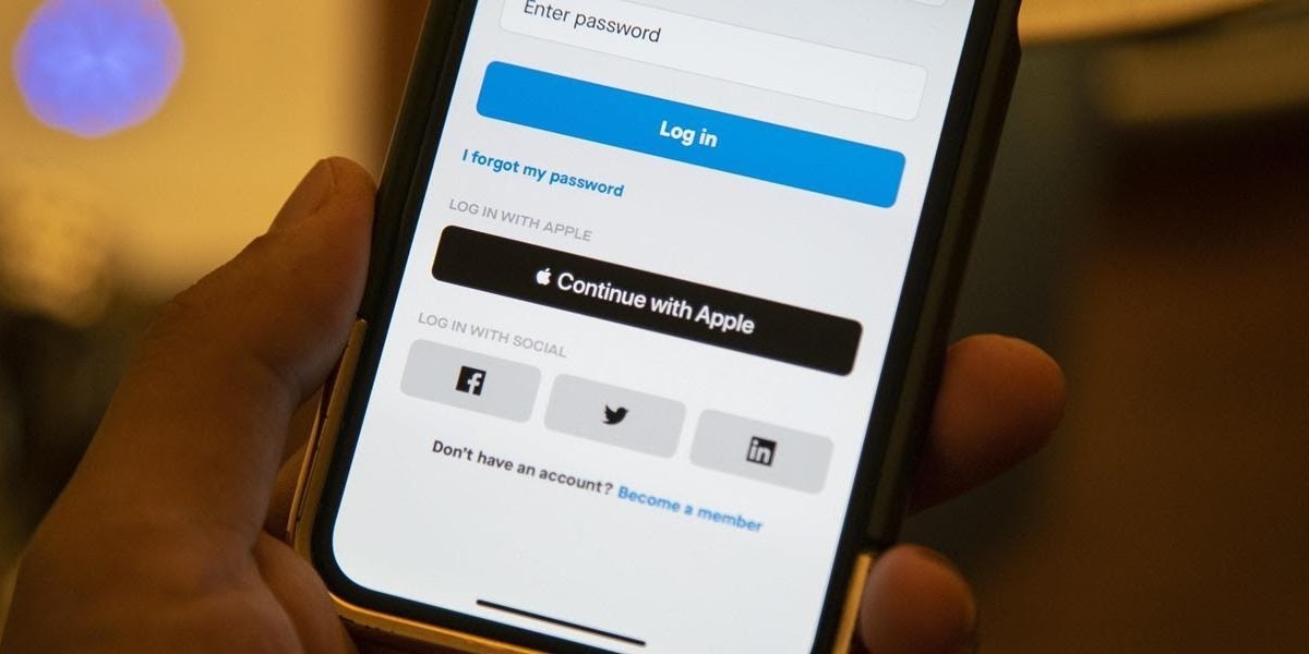 Sign In with Apple is Mandatory for iPhone Users, Here is How it Operates