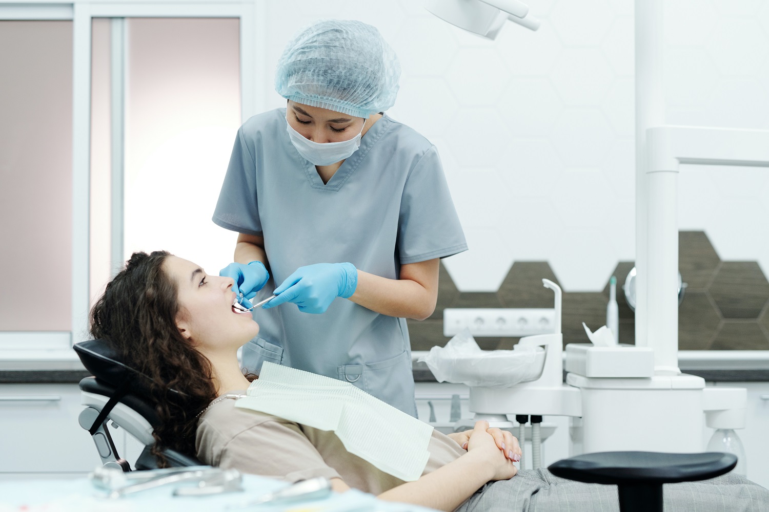 Factors In Increasing The Popularity Of Dental Implants