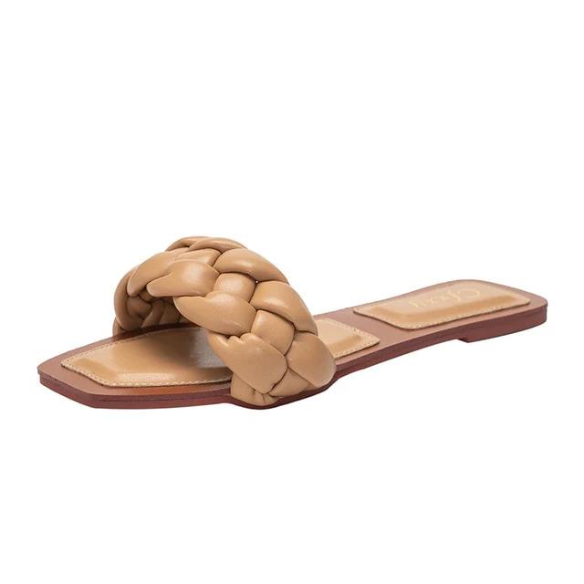 Factors To Consider While Choosing Slippers To Flip Flops
