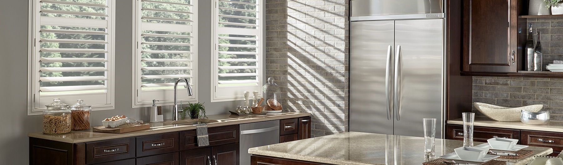 Highlight your Window with Shutter & Blinds in Oakville