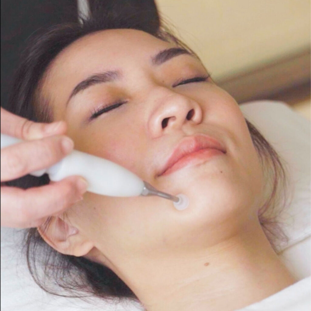 Facial Treatments For Acne Skin | Anti Aging Facial Singapore