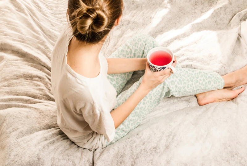 Drinks That Help You Sleep: 17 All-Natural Options - The Nutrition Bay