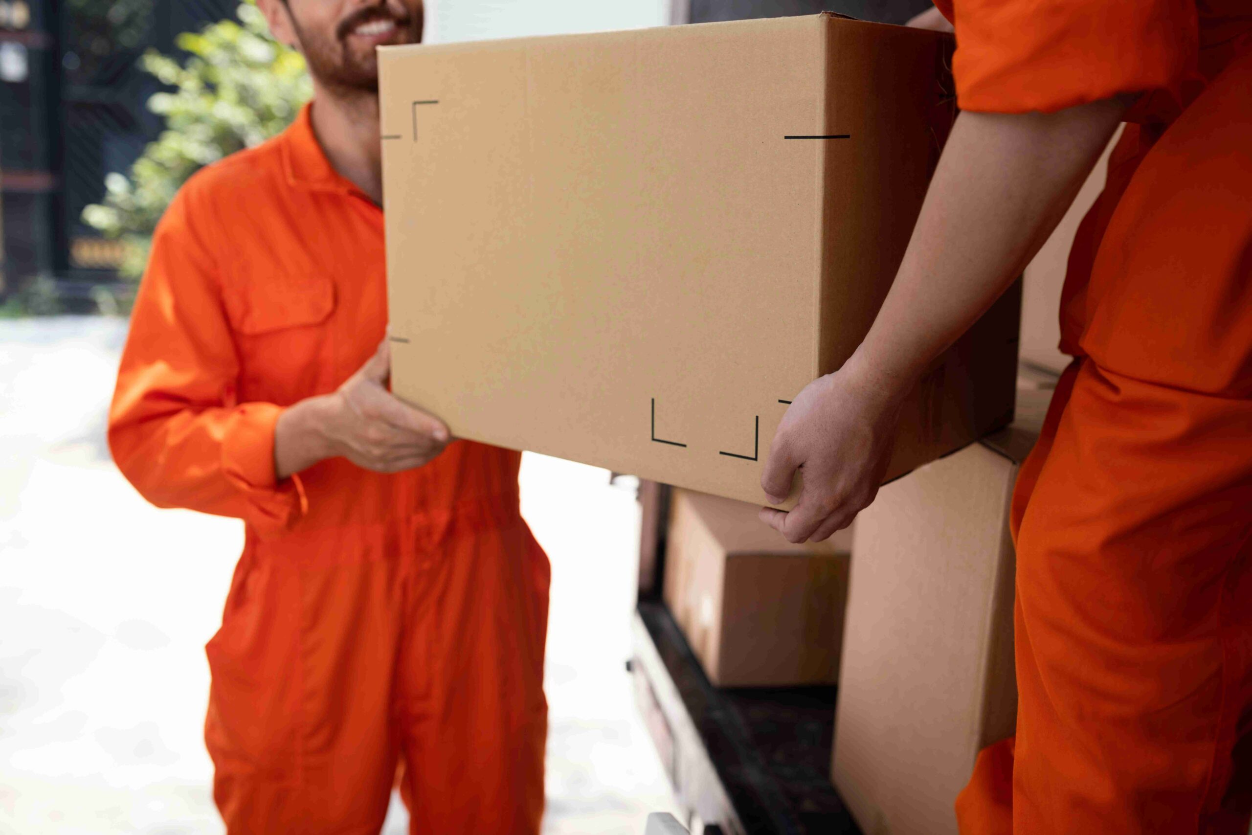 Experience Hassle-Free Relocation with DealKare Packers and Movers in Kaushambi - AtoAllinks