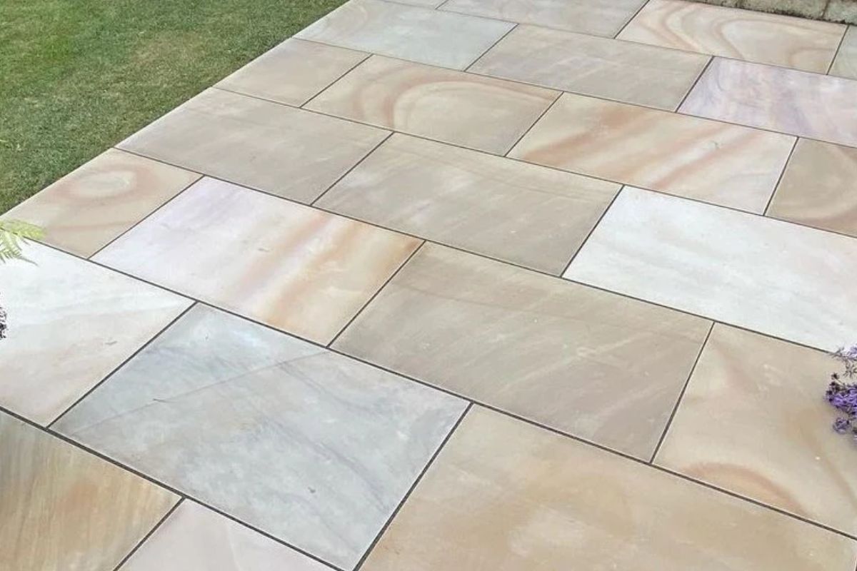 Revamp Outdoors With Camel Dust Indian Sandstone Paving: Buyer’s Guide