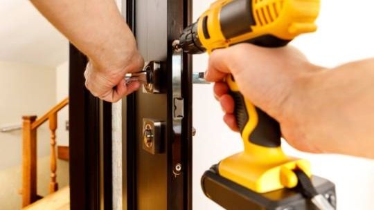 How to Choose the Right Locksmith: Tips and Considerations
