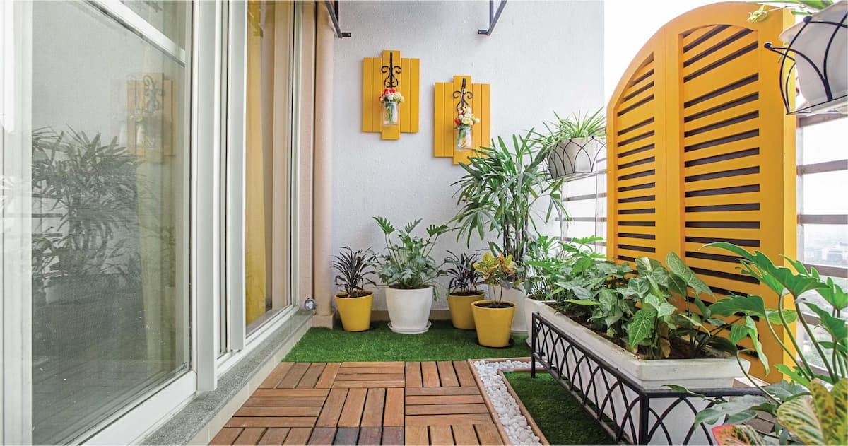 Elevate Your Outdoor Space: Creative Ways to Decorate a Modern Balcony – Luxury Home Decor