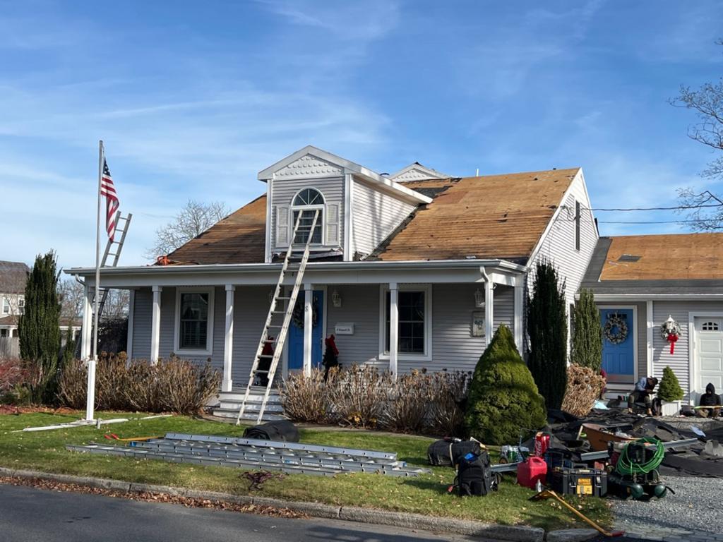 Finding The Best Roofing Companies In Rhode Island For Your Residential Roofing Needs - TIMES OF RISING