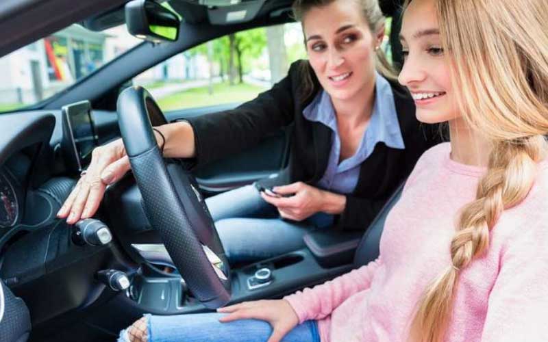 Driving School in West - Best Driving Instructor Melbourne