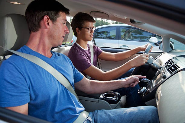 Unlocking Confidence: The Benefits of Private Driving Lessons Made Easy | by East Bay Driving School | Nov, 2023 | Medium