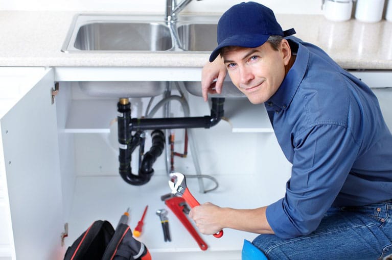 Prevent Drainage Disasters With A Professional Plumbing Service