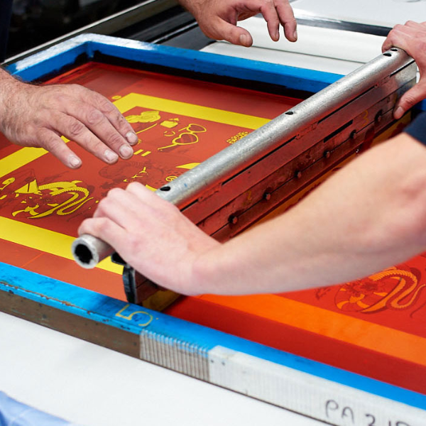 Silkscreen Printing Advantages For T-Shirts – The Popular Choice