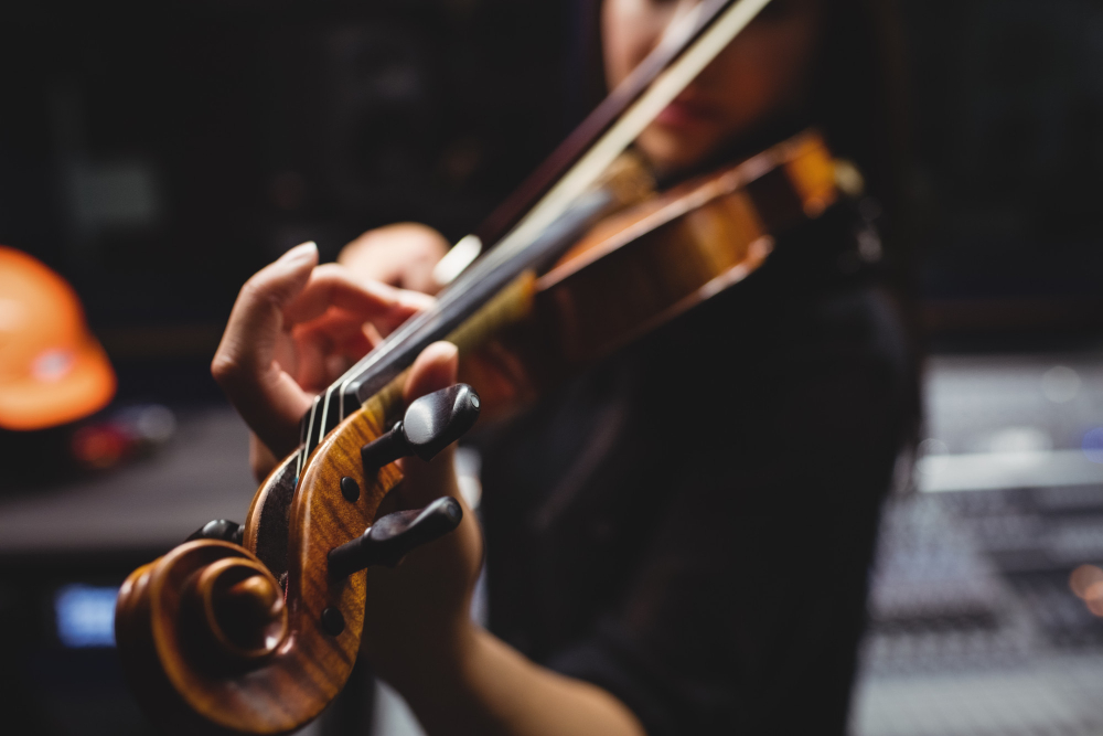 10 Crucial Tips for Hiring Violinists in Singapore