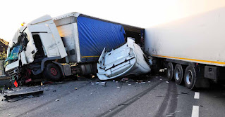 18-Wheeler Crashes: The Importance of Hiring a Skilled Attorney