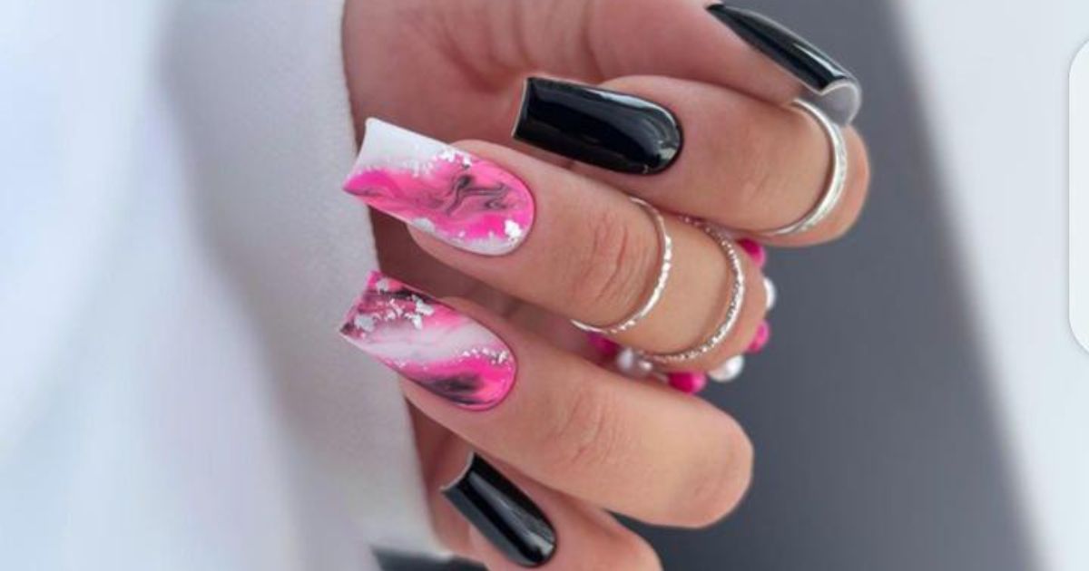 40+ Chic and Trendy Black Nails Design - French Tip Nail Designs