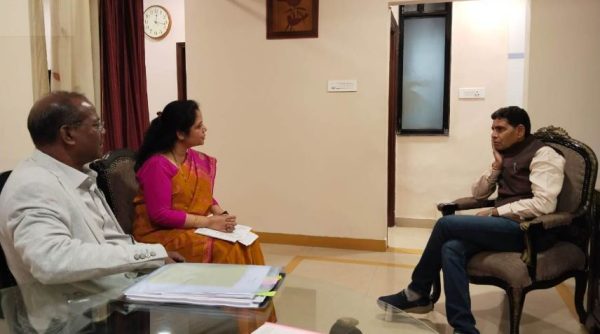 Cg News : खेल मंत्री टंकराम वर्मा ने ली विभाग के अफसरों की बैठक, खेल प्रशिक्षण ढ़ांचे को मजबूत बनाने के दिए निर्देश