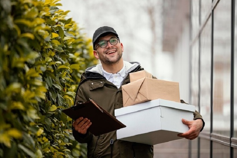How to Start a Delivery Service Business in Dubai?