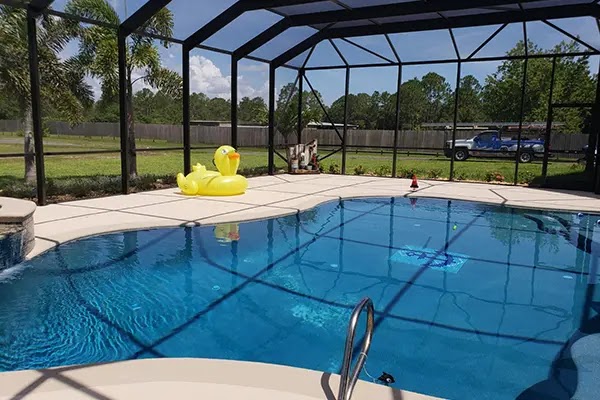 US Aluminum: Stay Cool in the Sun: Exploring Pool Enclosures in Orlando