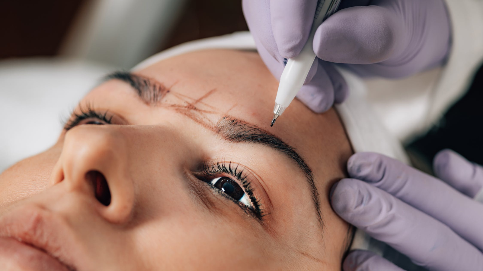 Dermatologist in Wakad Pune | Eyebrow's, Lip's & Scalp Clinic