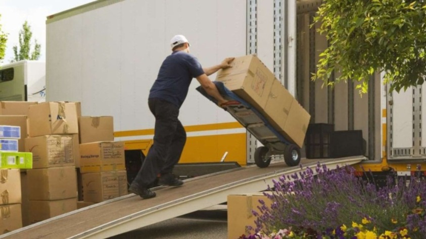 Inside Look: The Workings of Packers and Movers in Relocation | Vipon