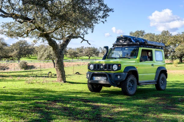 Trailblazing Comfort: With Ezoutdoor's Jeep Tent and Jeep RoofRack Combo, Experience the Great Outdoors