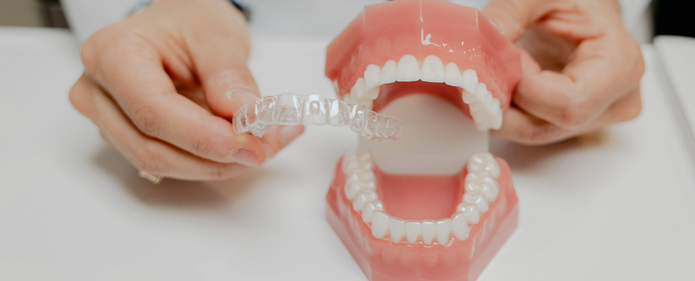 Choosing Between Braces or Invisalign in Traverse City for Your Smile – Traverse City Orthodontics