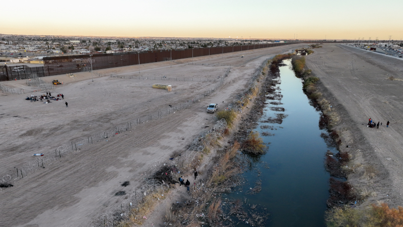 Shootout Near El Paso as Gunmen In Mexico Open Fire on Border Patrol Agent