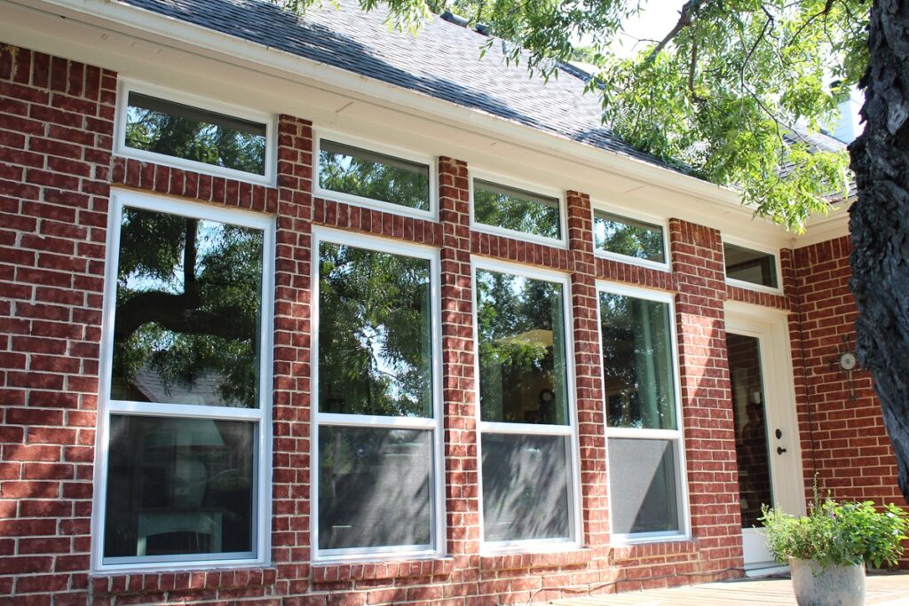 Window Replacement Houston TX | High-Quality Window Installation & Replacement Windows Solutions in Texas | Houston Windows and Doors