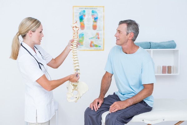 How to Find the Best Spine Doctor For Your Spine Treatment