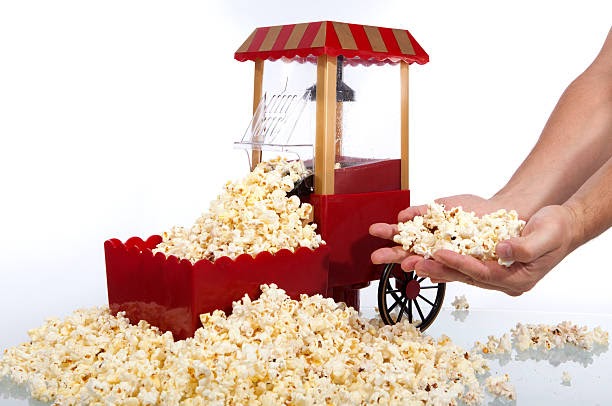 The Ultimate Guide to Popcorn Machines: Crafting Perfection from Kernel to Bowl