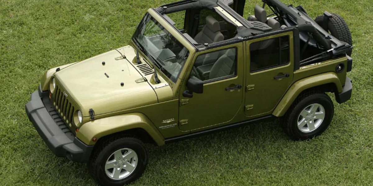 Embrace Open-Air Adventure - Exploring the Jeep Wrangler Glass Roof and Freedom Panels | Article Terrain