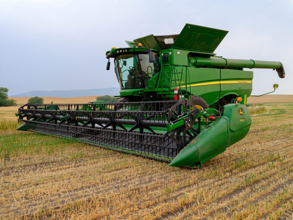 Boost Efficiency and Yield: John Deere Combines with XPR3 Concaves. | Zupyak