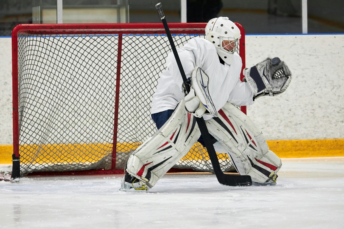 Protection and Performance: A Complete Guide to Hockey Goalie Equipment – AllSphere Insights