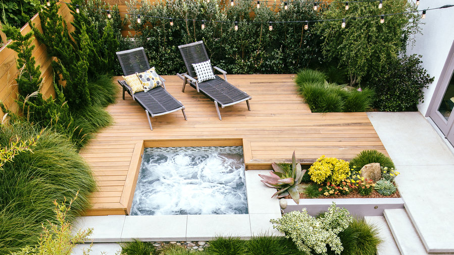 How to Pick the Right Deck Contractors to Build Your Ideal Deck