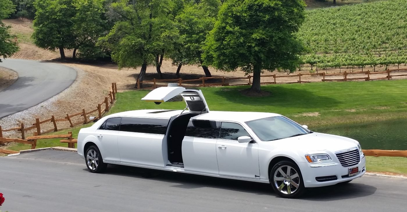 How Do Limo Services Ensure Safety and Reliability?