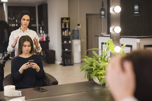How Much Does It Cost to Develop a Beauty Services App - Winknewz
