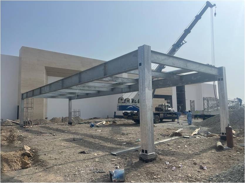 Welmeqs Engineering & Steel Construction FZE LLC | Hydraulic Cargo Lift Made in UAE: Why Are Car Parking Canopies A Good Idea?