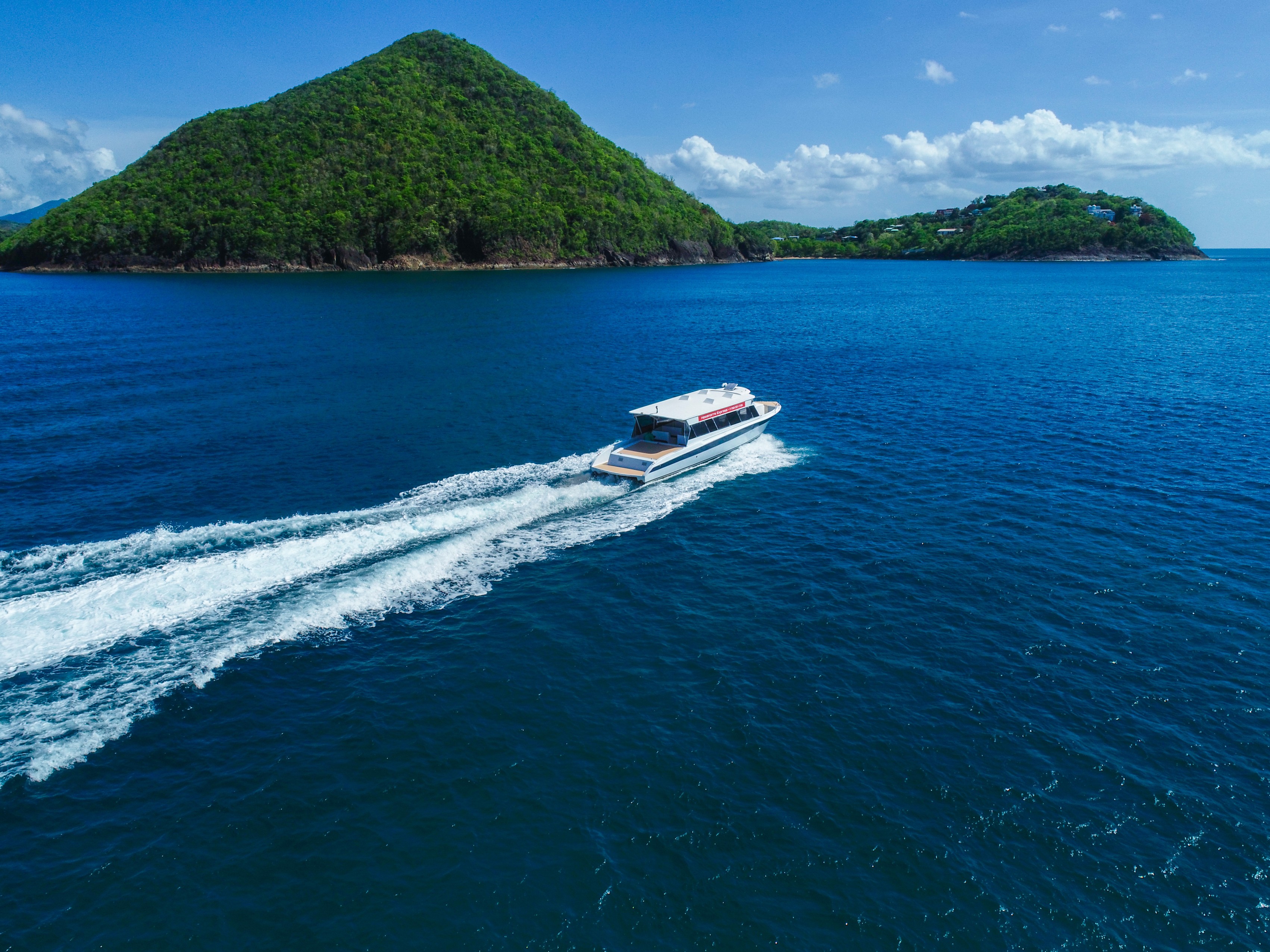 Why Should You Use The Best St Lucia Airport Boat Transfers Company To Get Around The Island? | TheAmberPost