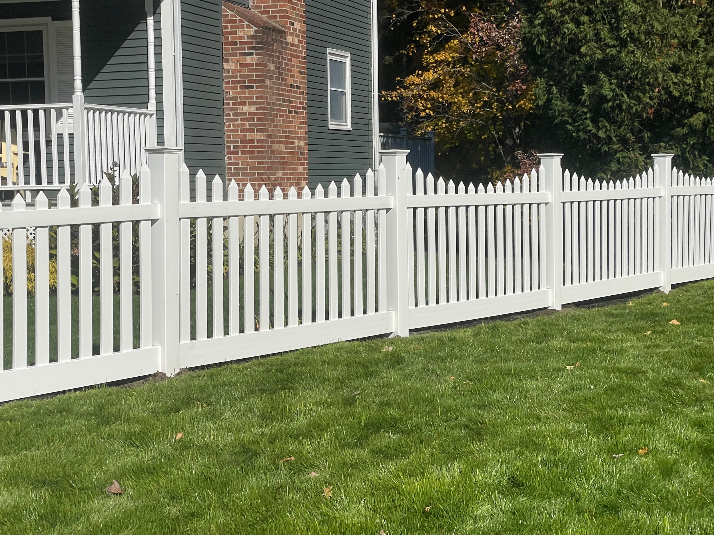 Professional PVC Fence Installation in Hudson, NH | 4 Fencework