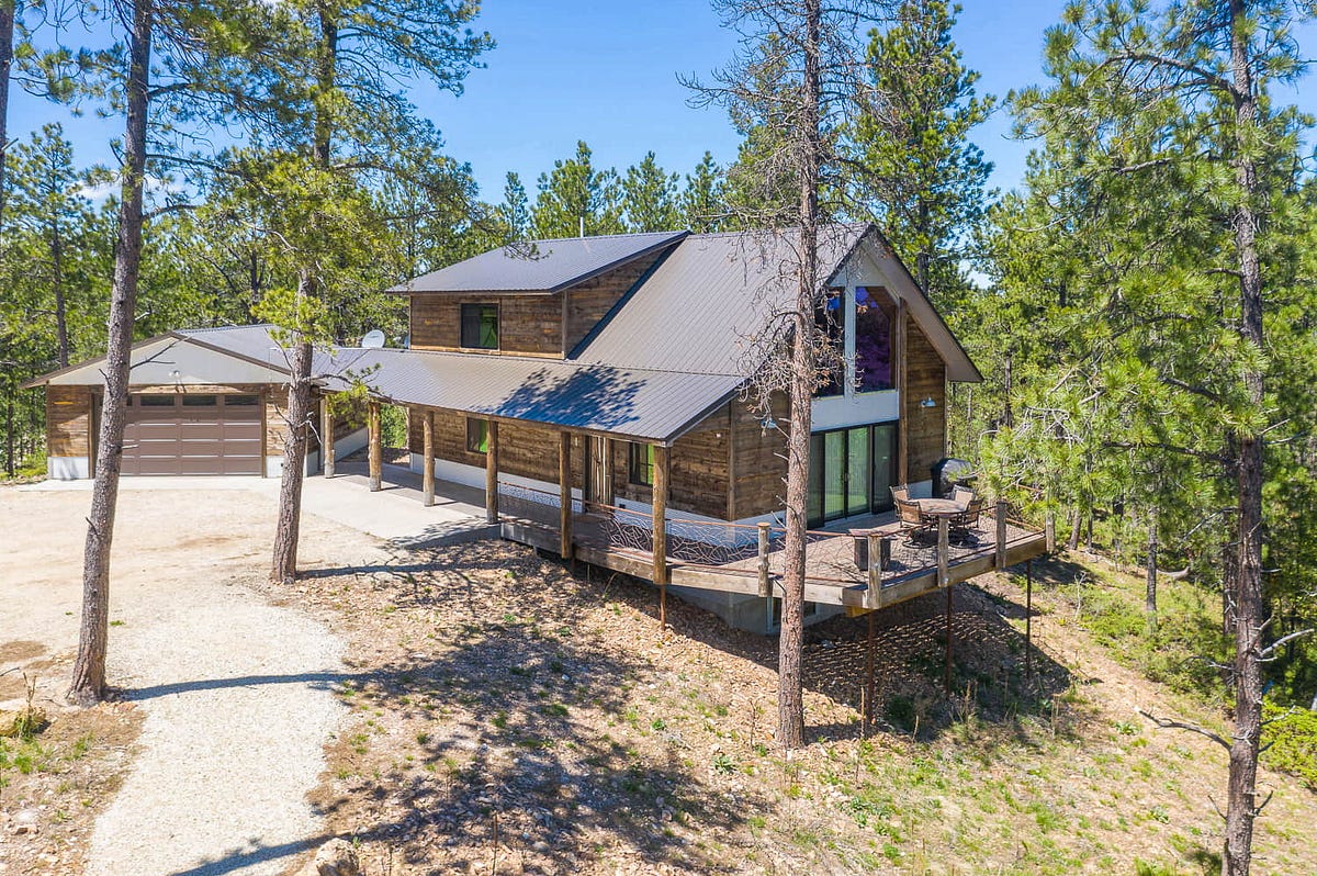 Discover Adventure and Comfort with Terry Peak Cabin Rentals | by Intothewoodsblackhills | Jul, 2024 | Medium