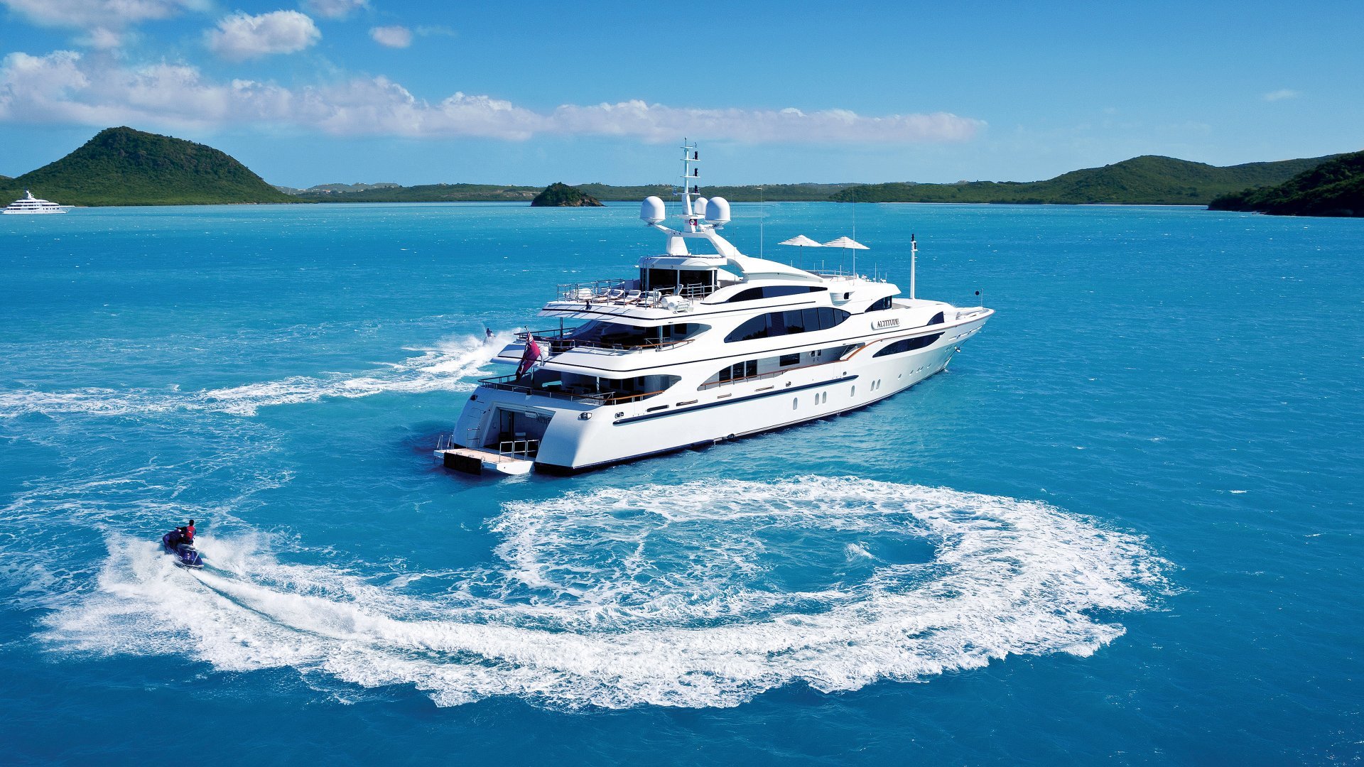 Caribbean Yacht Charter Essentials: What to Pack