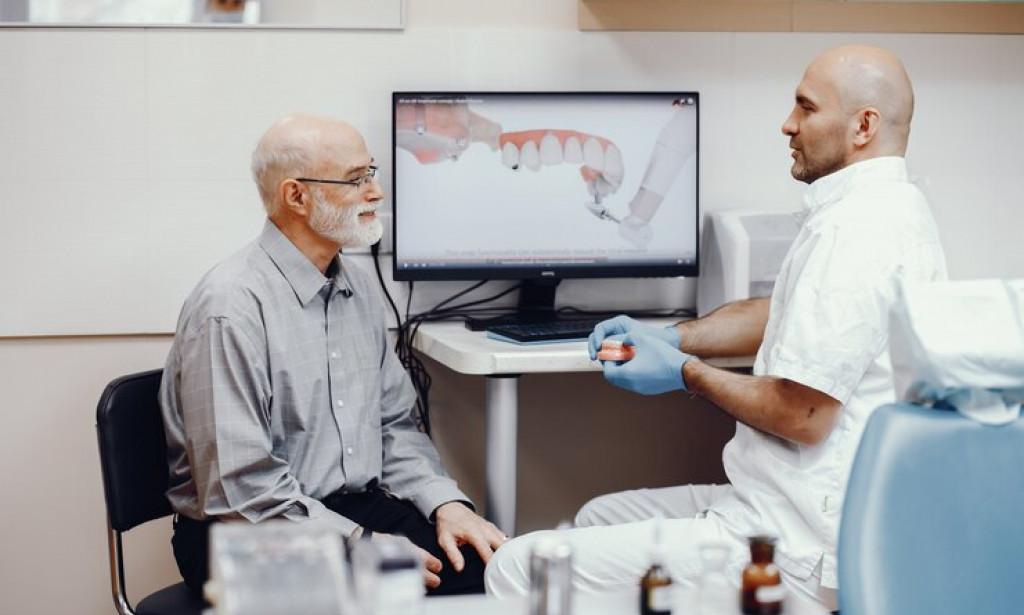 What Type of Dental Implants Is Best for Me?