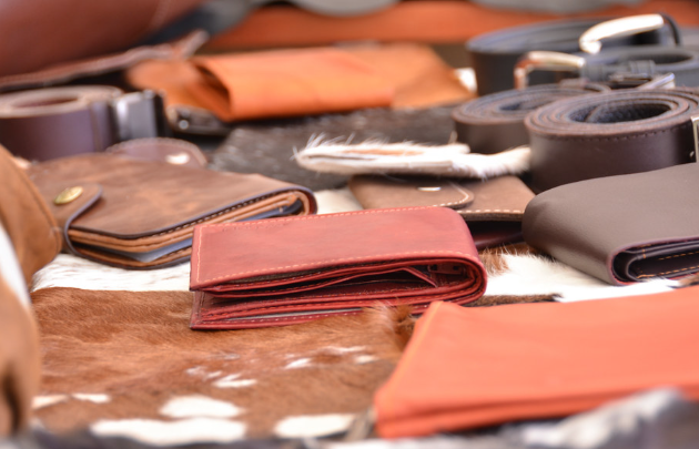 A Comprehensive Guide For Choosing The Best Artificial Leather Manufacturers In India - XuzPost