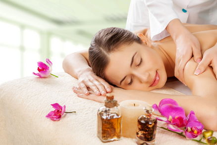 Why Traditional Thai Massage and Relaxing Aromatherapy Massage are popular?