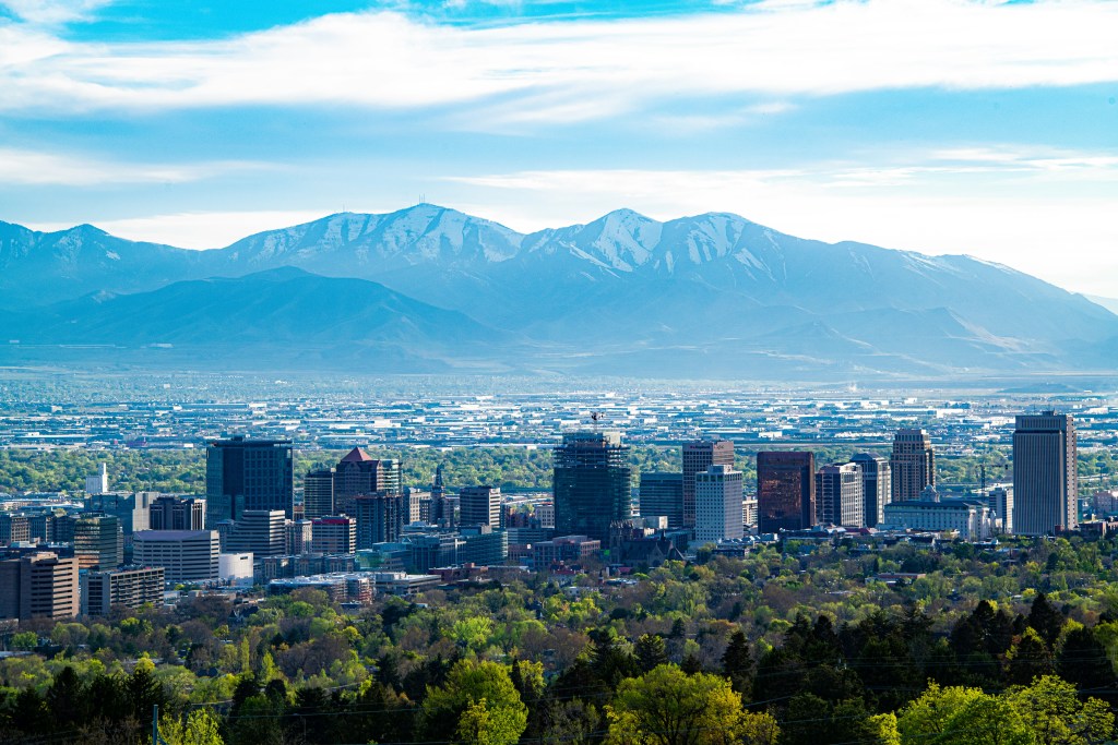 We Buy Houses in Salt Lake City, UT -Fast Cash Offers