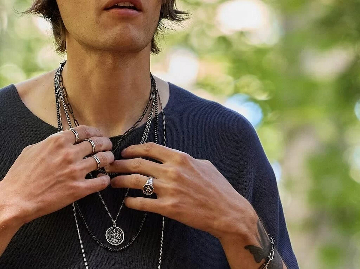 Stay Stylish: The Whats and Hows of Men’s Jewellery – Everyday Chronicles