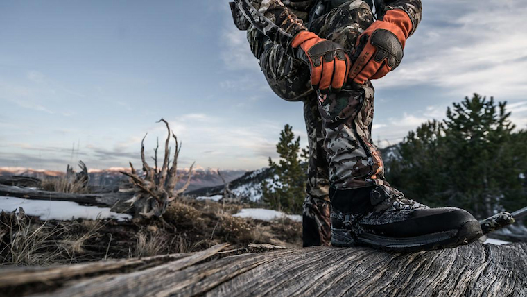 Traversing Rugged Terrains with Ease: How to Choose the Right Hunting Shoes - WholeStory