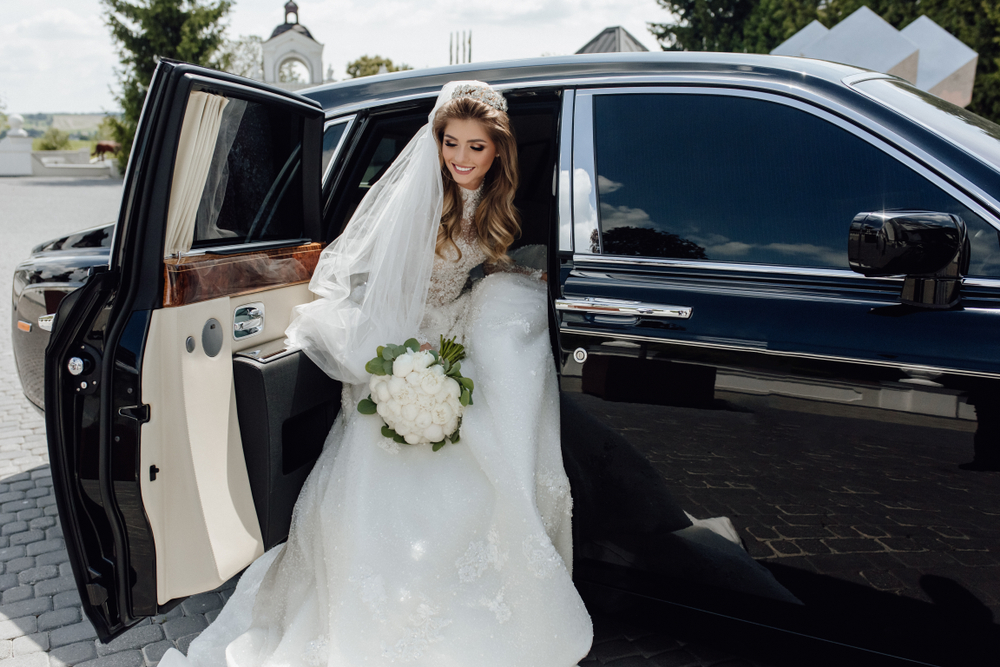 Ottawa Weddings: How Limo Services Can Make Your Big Day Extra Special