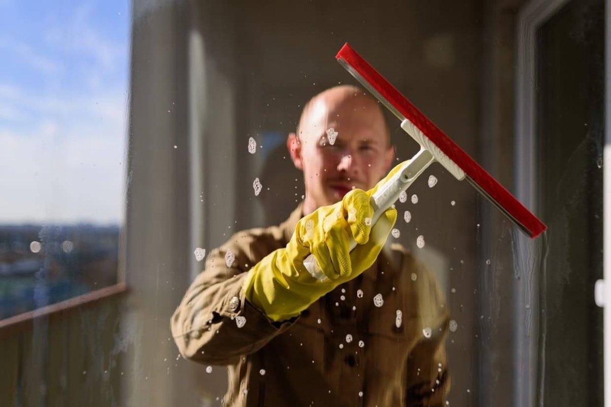 5 Reasons Why Professional Window Cleaning Is A Must – shinebrosfl