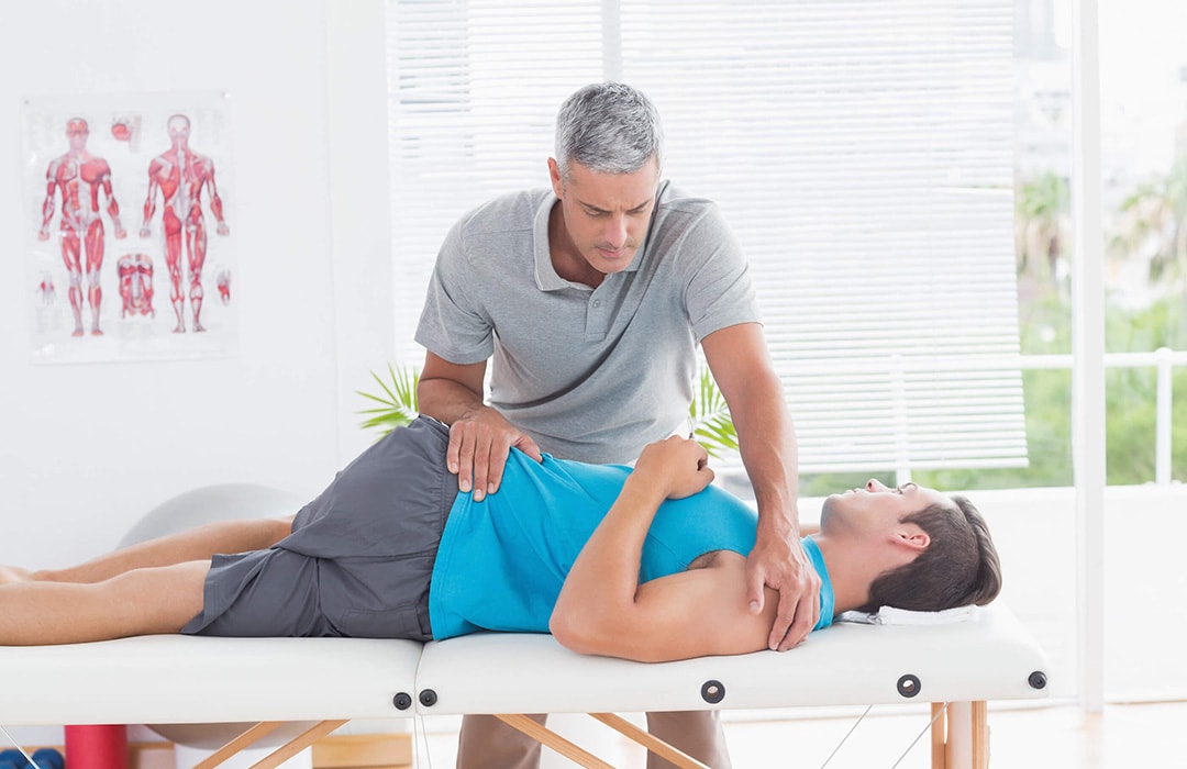 Upper Back Pain Treatment Adelaide | Ducker Physio | We Care